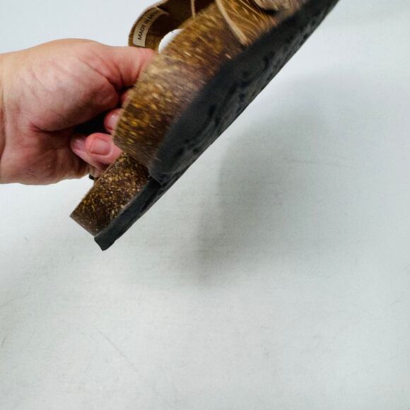 Five Worlds Women’s Size 6 Tooled Leather Comfort Sandals | Western Boho Style - Picture 9 of 14